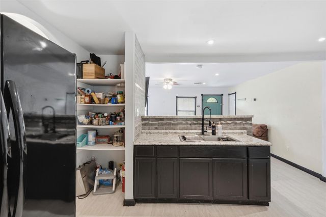 25921 Essex, New Caney, TX 77357