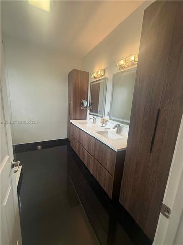 6923 Julia Gardens Dr 6923, Coconut Creek, FL 33073