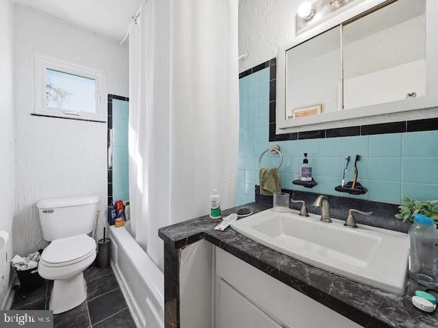 270 LANSING DR, Mantua, NJ 08051