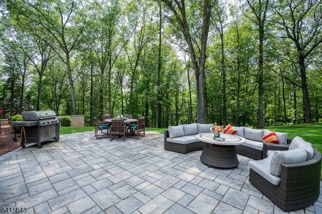 7 Timber Ridge Rd, Mendham Twp., NJ 07931