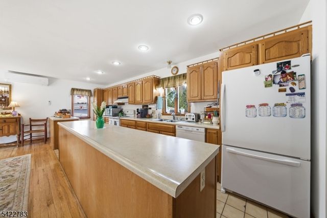 92 Mount Hope Rd, Rockaway Twp., NJ 07866