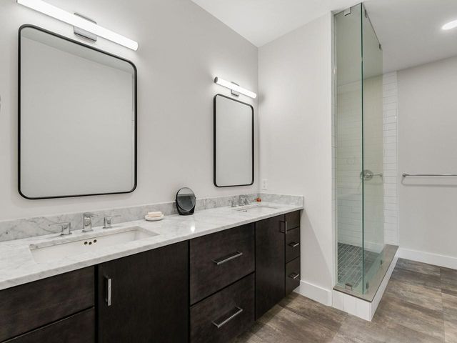 64 Aiken St Apt 102, South Burlington, VT 05403