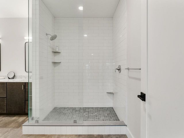 64 Aiken St Apt 102, South Burlington, VT 05403