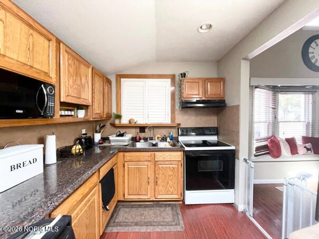 802 Wright Avenue, Toledo, OH 43609