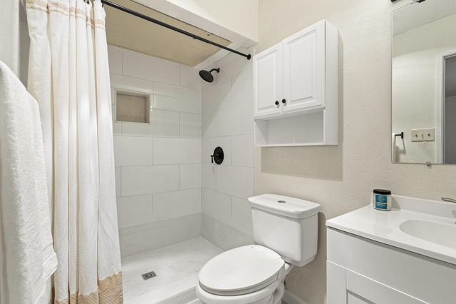 5552 Russell Drive, The Colony, TX 75056