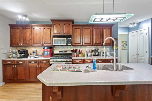 308 Sun Meadow Lane, Seneca, SC 29678