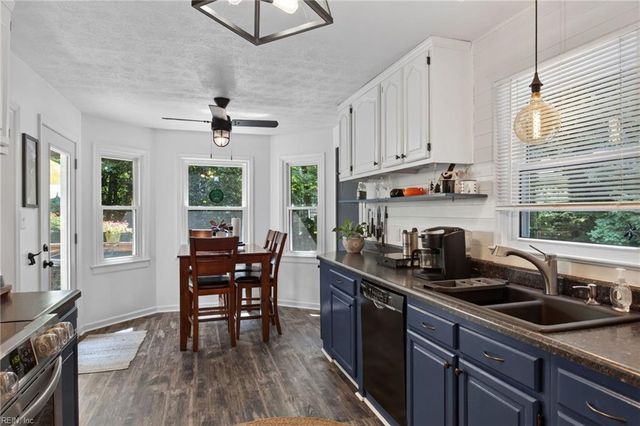 7011 Tracey CT, Gloucester, VA 23061