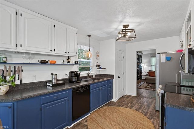 7011 Tracey CT, Gloucester, VA 23061