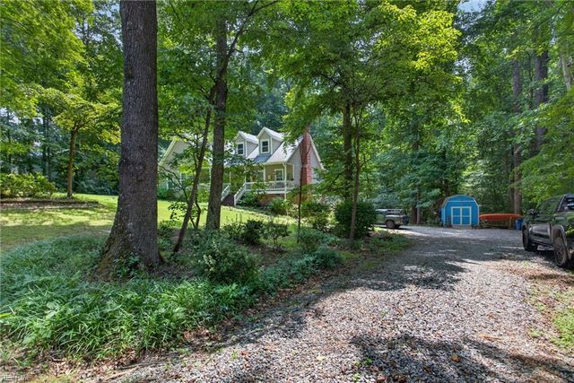 7011 Tracey CT, Gloucester, VA 23061