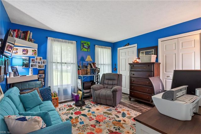 7011 Tracey CT, Gloucester, VA 23061