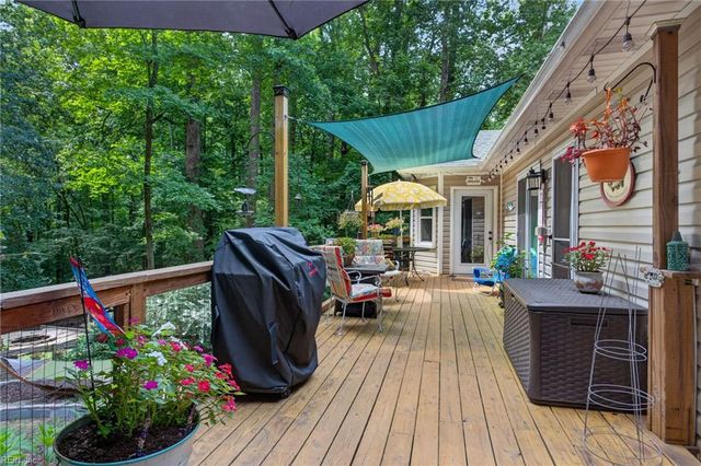 7011 Tracey CT, Gloucester, VA 23061