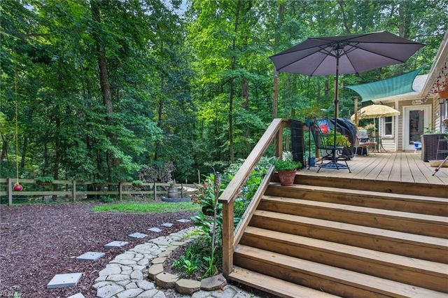 7011 Tracey CT, Gloucester, VA 23061