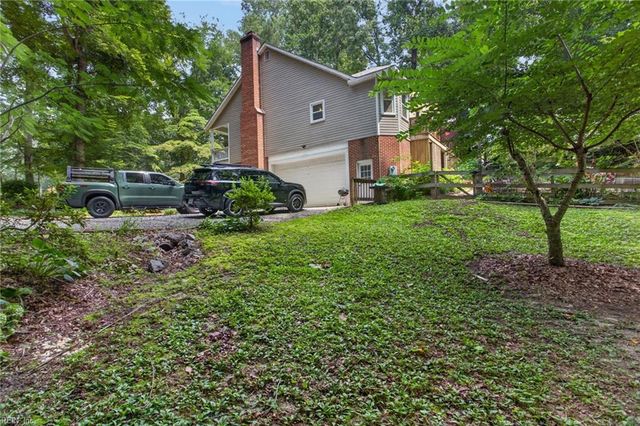 7011 Tracey CT, Gloucester, VA 23061
