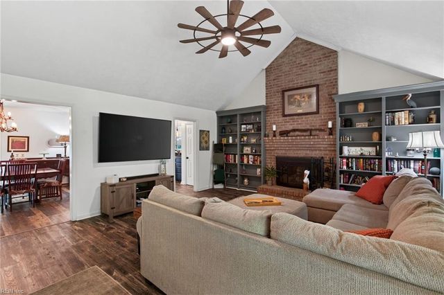 7011 Tracey CT, Gloucester, VA 23061