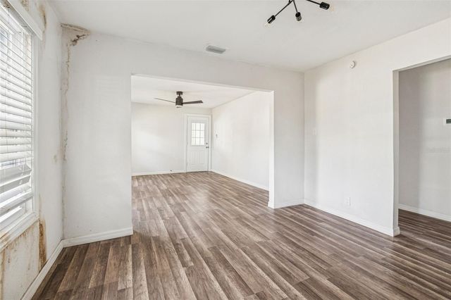 1606 E CHELSEA STREET, Tampa, FL 33610