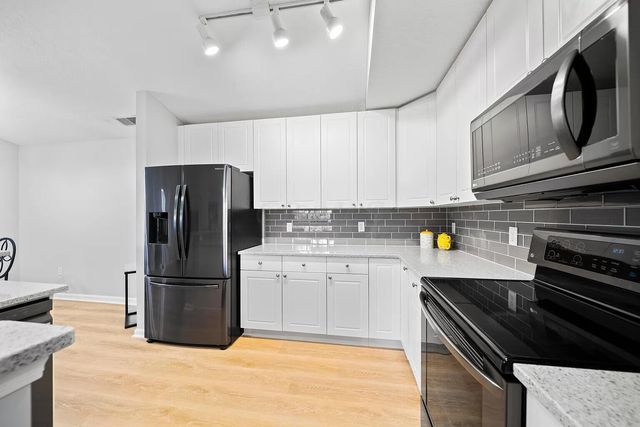 7774 S Essex Gate Drive S, Dublin, OH 43016