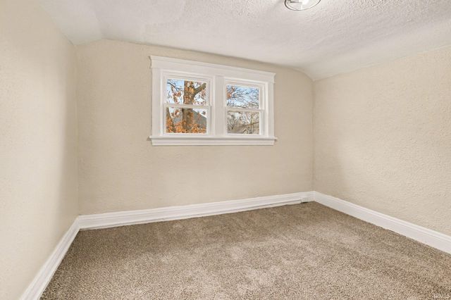 2001 W Lincolnway Street, South Bend, IN 46628