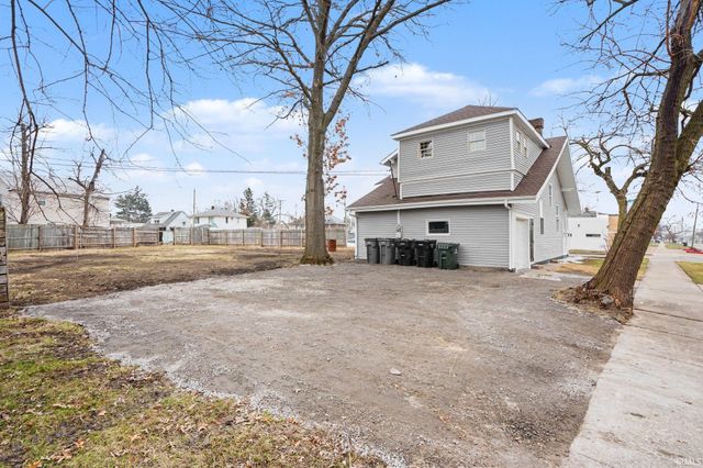 2001 W Lincolnway Street, South Bend, IN 46628