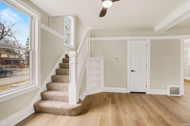 2001 W Lincolnway Street, South Bend, IN 46628