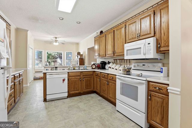 250 BRITTANY CHASE, Fayetteville, GA 30214