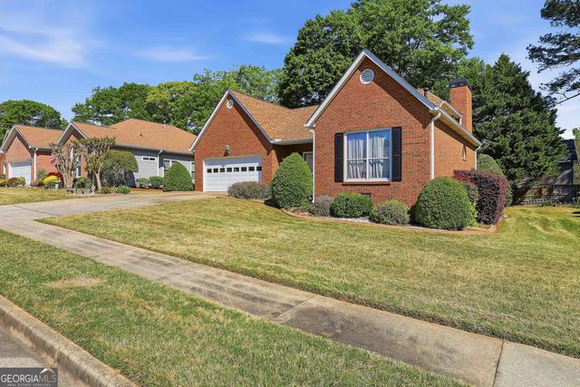 250 BRITTANY CHASE, Fayetteville, GA 30214