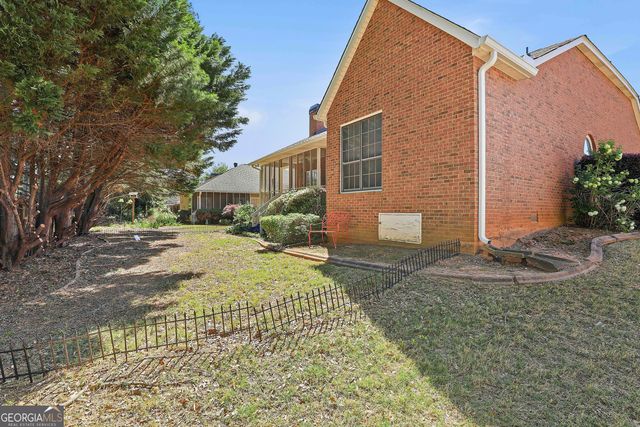 250 BRITTANY CHASE, Fayetteville, GA 30214
