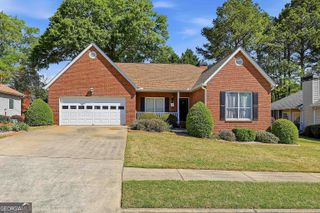 250 BRITTANY CHASE, Fayetteville, GA 30214