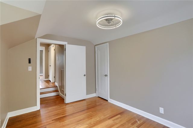 516 Pine Ave, Ellwood City, PA 16117