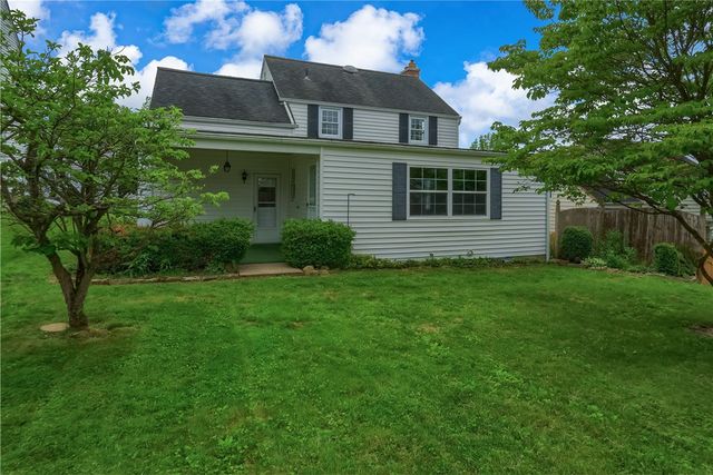 516 Pine Ave, Ellwood City, PA 16117