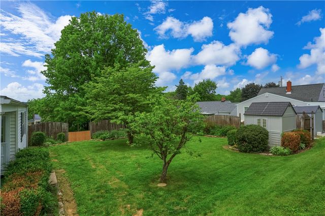 516 Pine Ave, Ellwood City, PA 16117