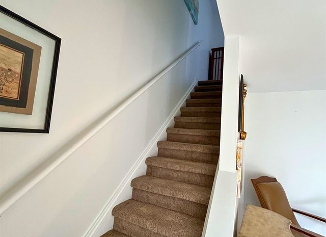 3860 Greenleaf Circle, Kalamazoo, MI 49008