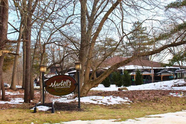 3860 Greenleaf Circle, Kalamazoo, MI 49008