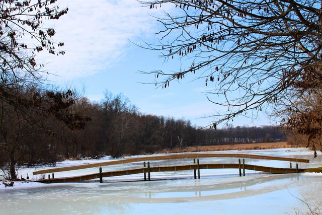 3860 Greenleaf Circle, Kalamazoo, MI 49008