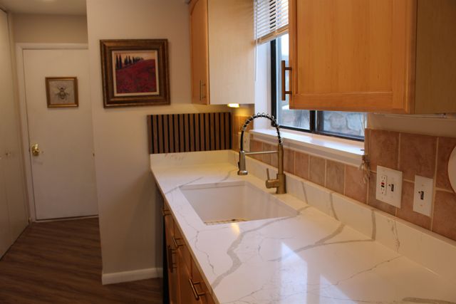 3860 Greenleaf Circle, Kalamazoo, MI 49008