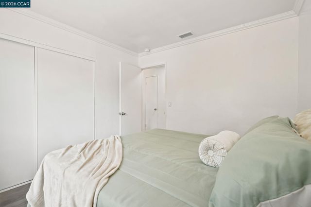 1005 Mohr Ln 4, Concord, CA 94518