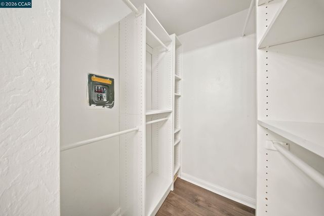 1005 Mohr Ln 4, Concord, CA 94518
