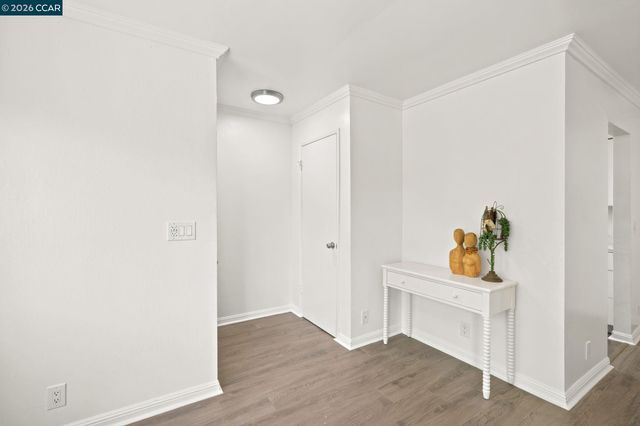 1005 Mohr Ln 4, Concord, CA 94518