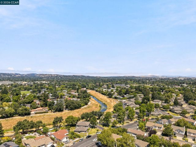 1005 Mohr Ln 4, Concord, CA 94518