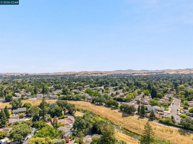 1005 Mohr Ln 4, Concord, CA 94518