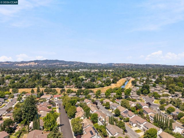 1005 Mohr Ln 4, Concord, CA 94518