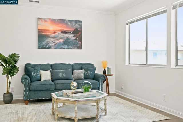 1005 Mohr Ln 4, Concord, CA 94518