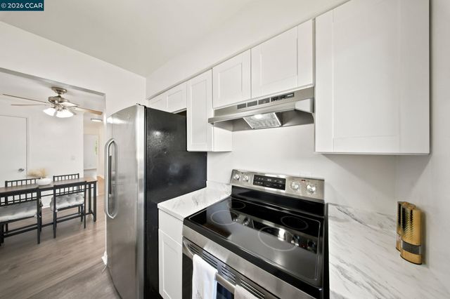 1005 Mohr Ln 4, Concord, CA 94518