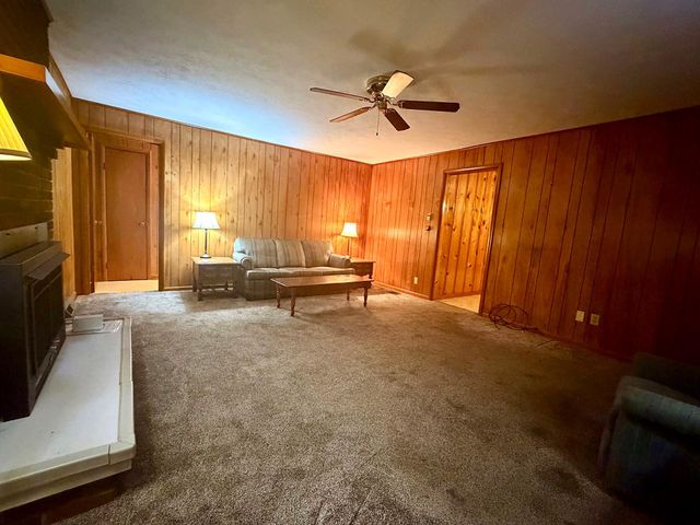 119 Bratcher Lane, Berea, KY 40403