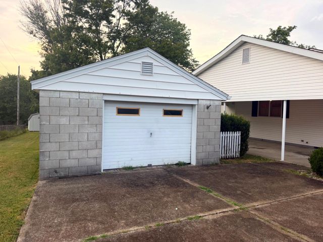 119 Bratcher Lane, Berea, KY 40403