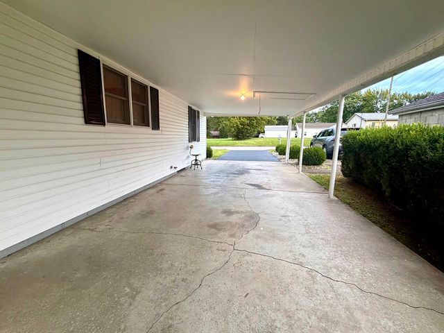 119 Bratcher Lane, Berea, KY 40403