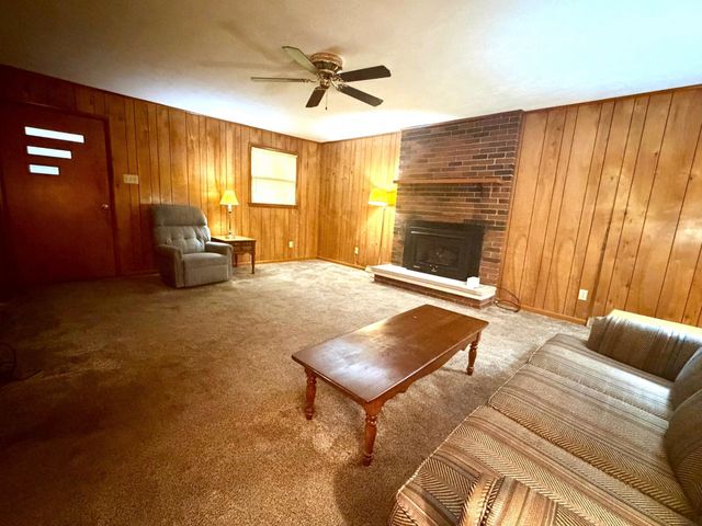 119 Bratcher Lane, Berea, KY 40403