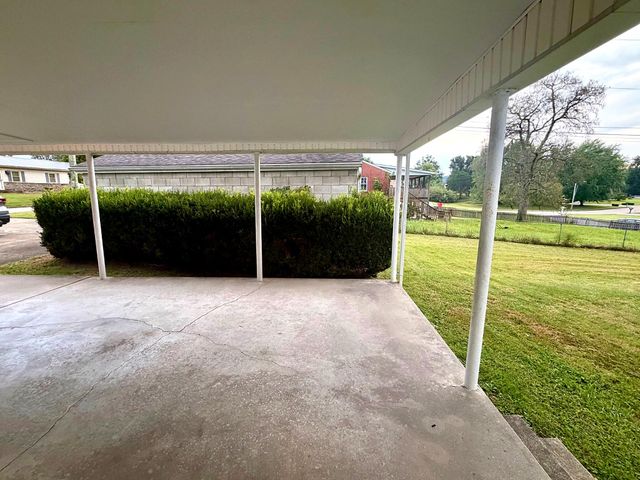 119 Bratcher Lane, Berea, KY 40403