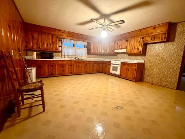 119 Bratcher Lane, Berea, KY 40403