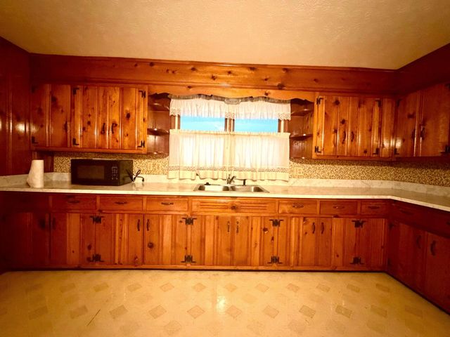 119 Bratcher Lane, Berea, KY 40403
