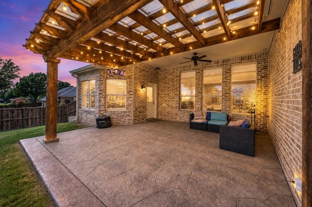 10100 Renwick Cove, Fort Worth, TX 76244